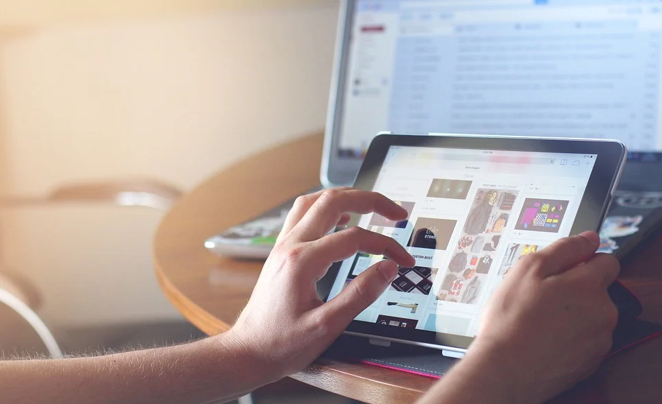 機械革命X5s如何給電腦在線重裝win8系統