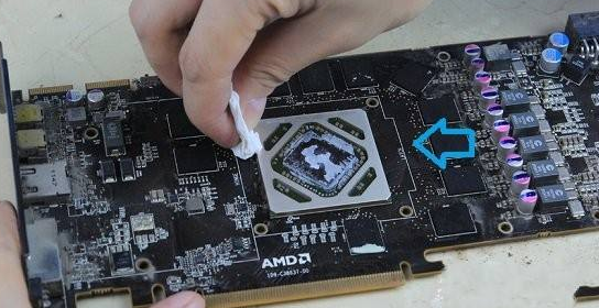 電腦幾秒黑屏怎么辦 如何解決