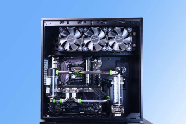 英偉達聯合新浪推定制版PC主機 英偉達聯合新浪推定制版PC主機