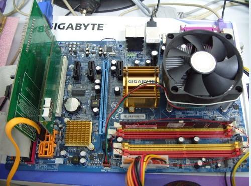 電腦加內存條的具體步驟和注意事項 電腦加內存條的具體步驟和注意事項