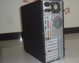 臺(tái)式電腦灰塵清理圖解