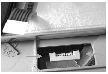 筆記本電腦鍵盤拆卸圖文教程 筆記本電腦鍵盤拆卸圖文教程