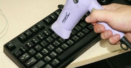 筆記本電腦進(jìn)水正確處理方法