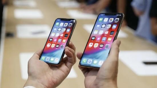 蘋果iPhone XS和XS Max第一周表現(xiàn)搶眼,超過去年新品 蘋果iPhone XS和XS Max第一周表現(xiàn)搶眼,超過去年新品