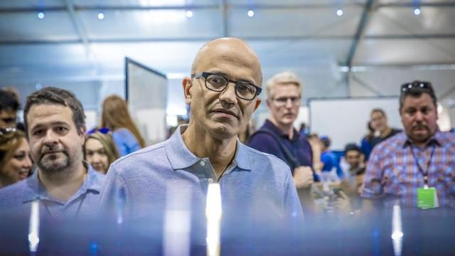 老牌巨頭煥發(fā)新春 微軟市值怎么就追上蘋果了? 老牌巨頭煥發(fā)新春 微軟市值怎么就追上蘋果了?