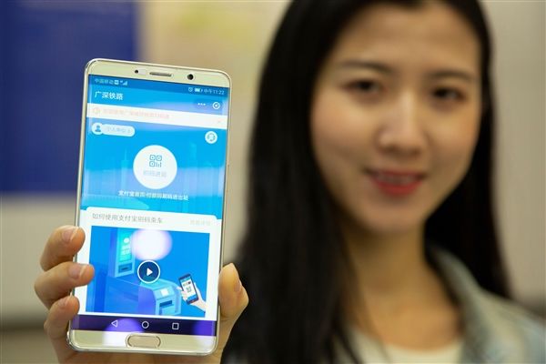 全國首例!廣深鐵路刷支付寶就可直接坐火車 全國首例!廣深鐵路刷支付寶就可直接坐火車